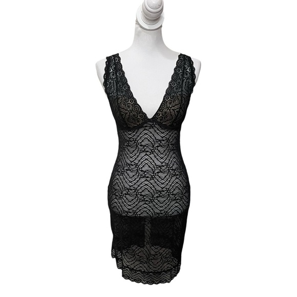 Intimissimi Eleonora Lace Slip Women’s Size XS Black V-Neck Adjustable Straps - Picture 2 of 12